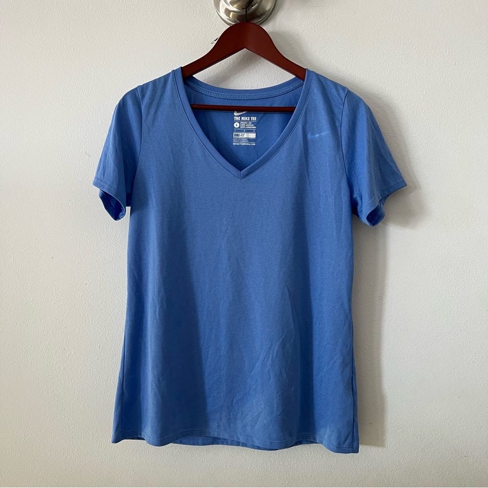 Nike Women's Blue V-Neck Top Sz L